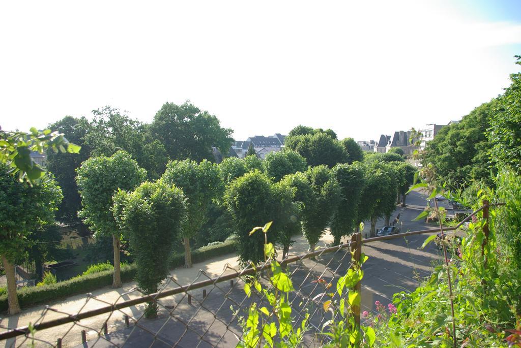 Appartement Des Remparts ดีน็อง ห้อง รูปภาพ