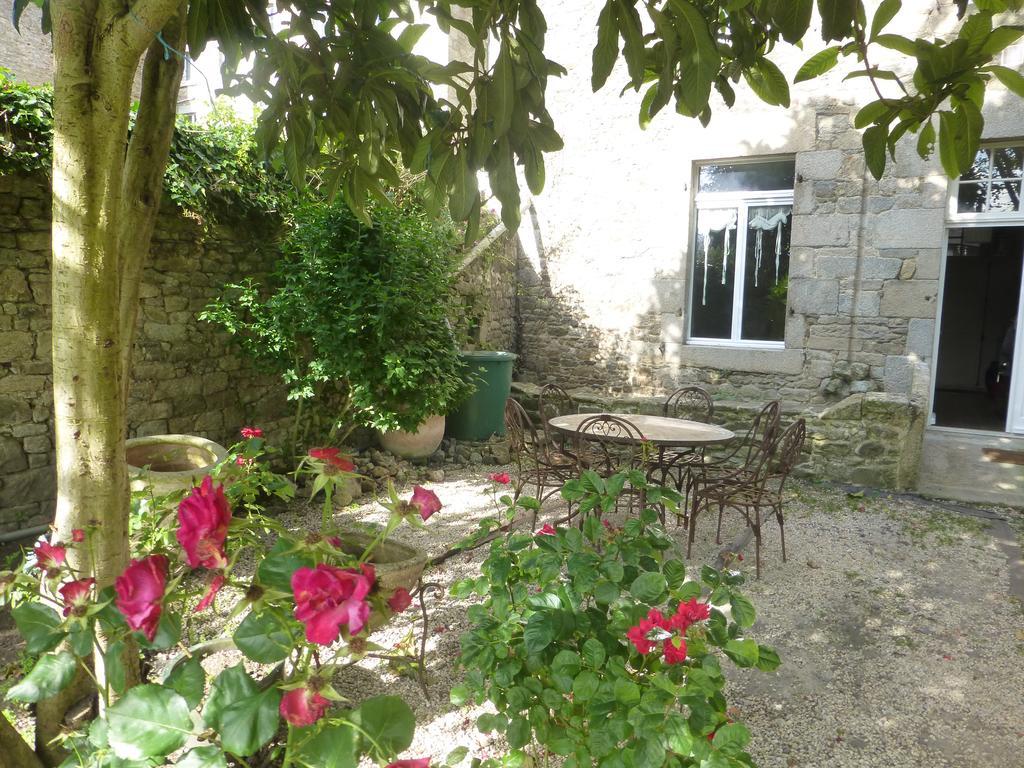 Appartement Des Remparts ดีน็อง ภายนอก รูปภาพ