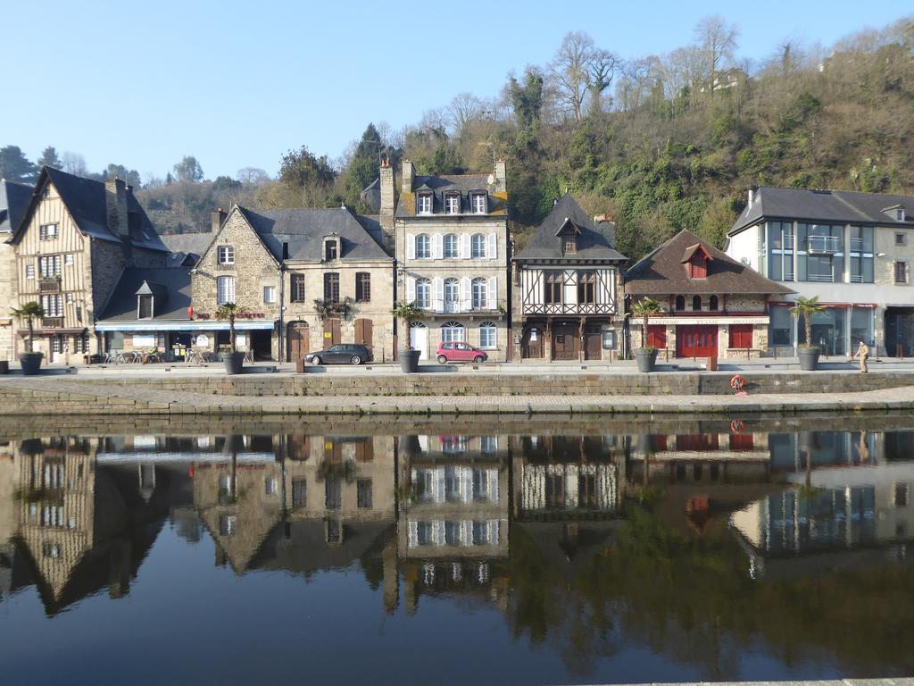 Appartement Des Remparts ดีน็อง ภายนอก รูปภาพ