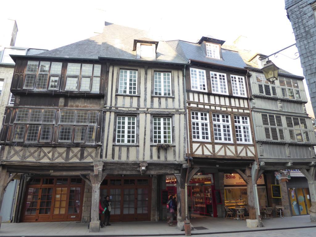 Appartement Des Remparts ดีน็อง ภายนอก รูปภาพ