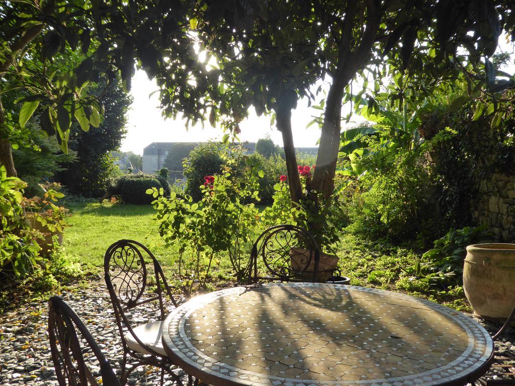 Appartement Des Remparts ดีน็อง ภายนอก รูปภาพ