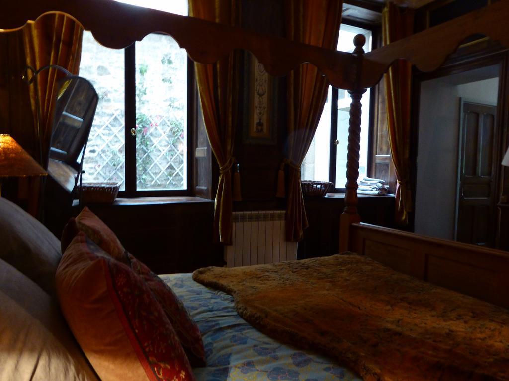 Appartement Des Remparts ดีน็อง ภายนอก รูปภาพ