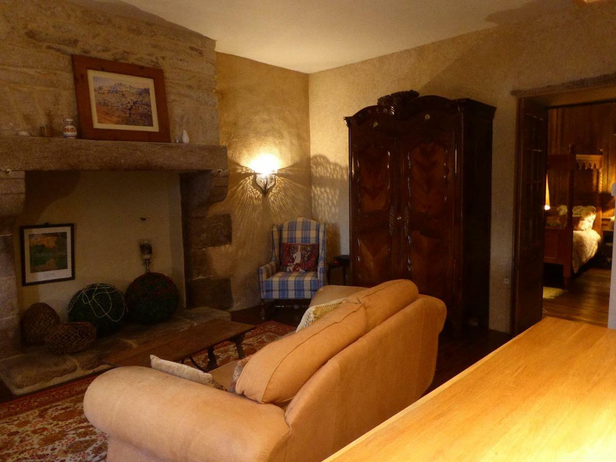 Appartement Des Remparts ดีน็อง ภายนอก รูปภาพ