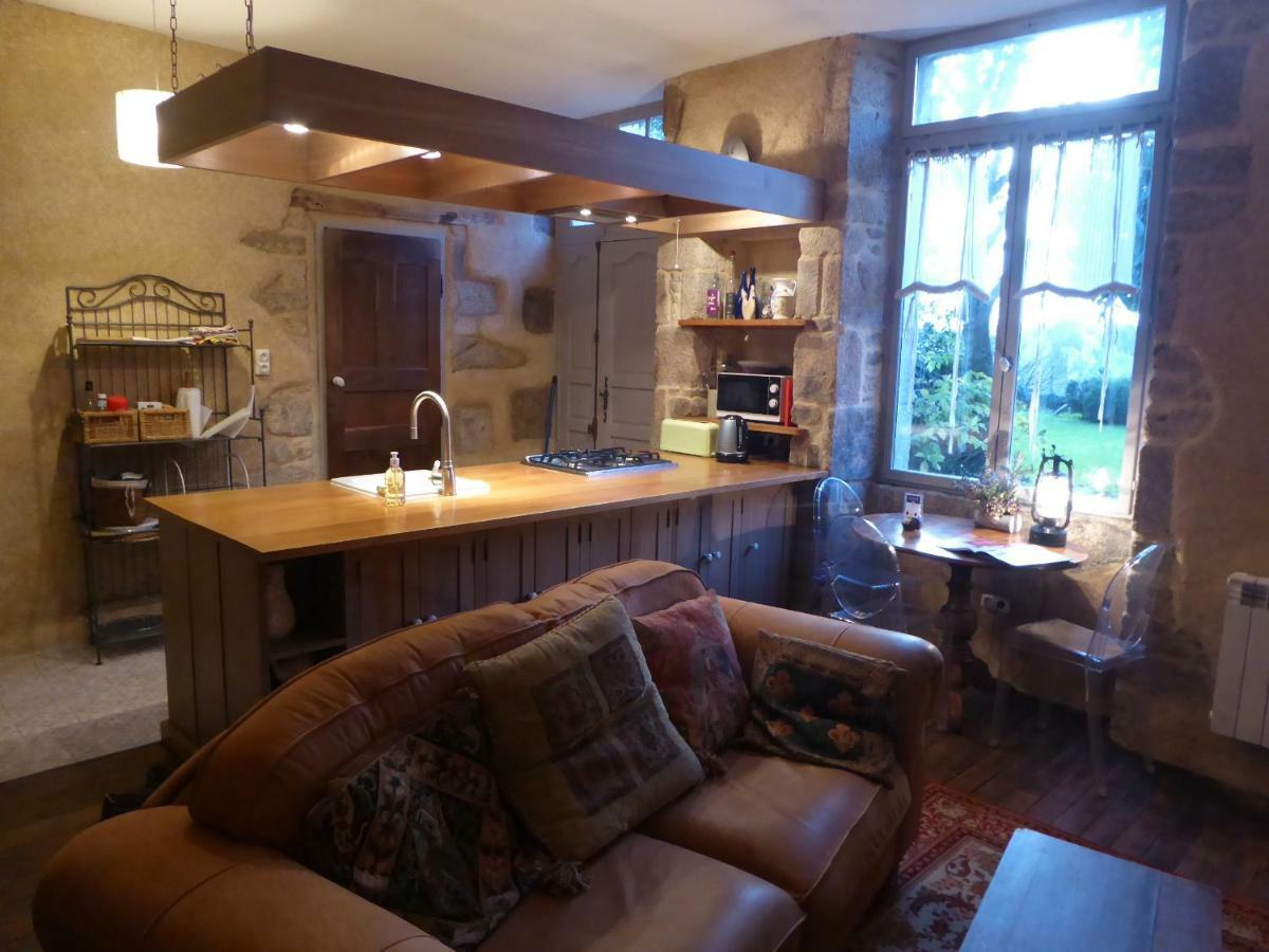 Appartement Des Remparts ดีน็อง ภายนอก รูปภาพ